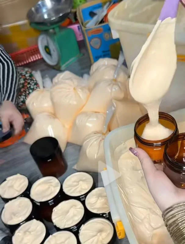 Buy 1 Get 1 Free Zafrani Glow Cream.